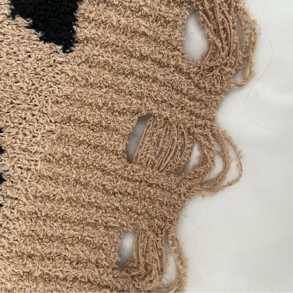 Distressed leopard sweater size small - Picture 7 of 11